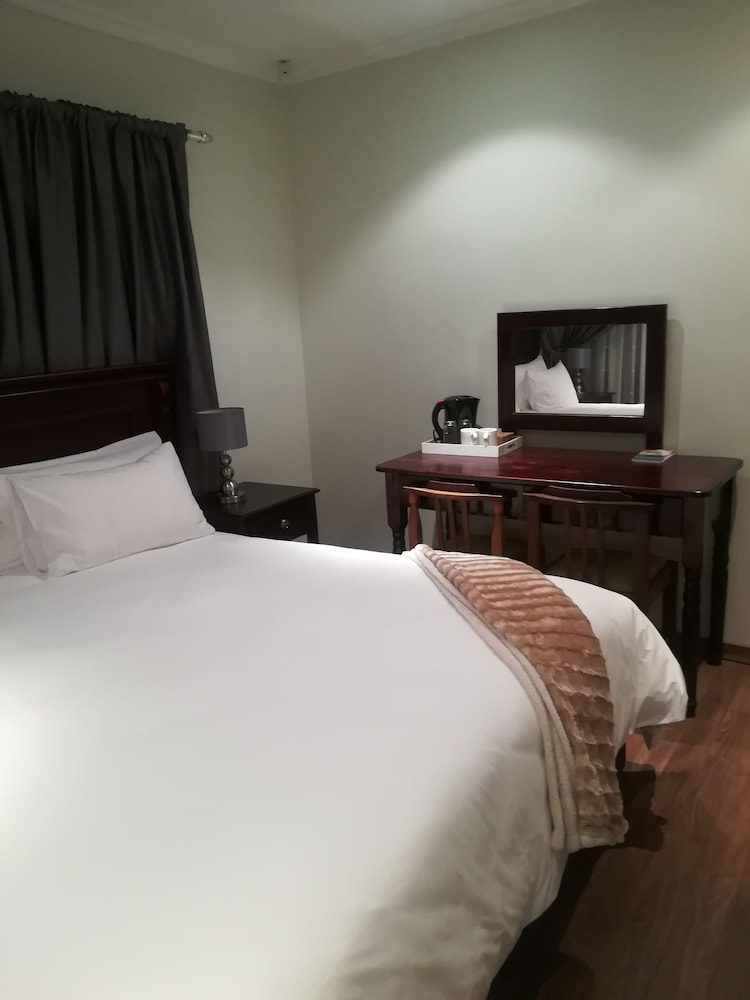 Deluxe Double Room, 1 King Bed photo 1