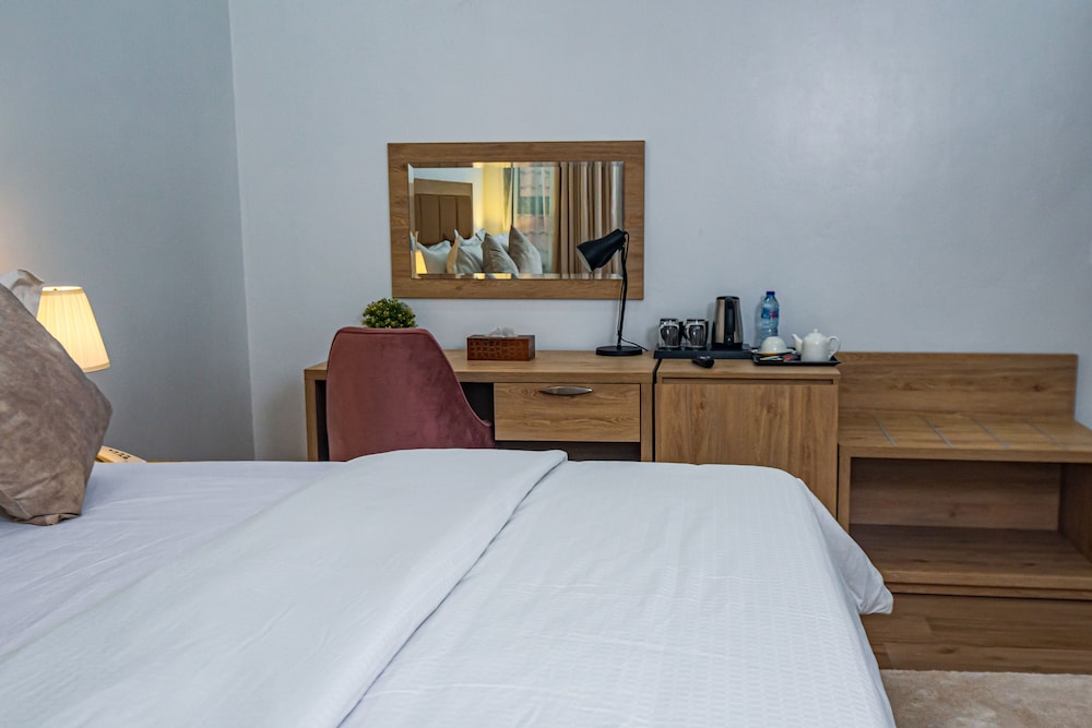 Premium Studio Suite photo 2