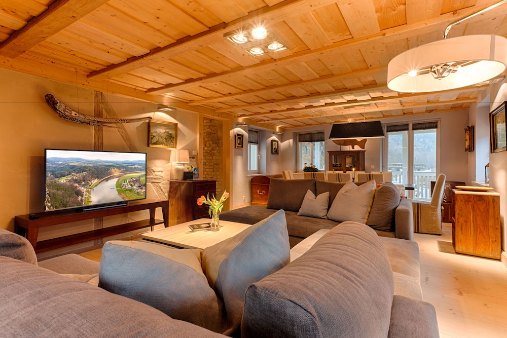 Superior Apartment photo 1