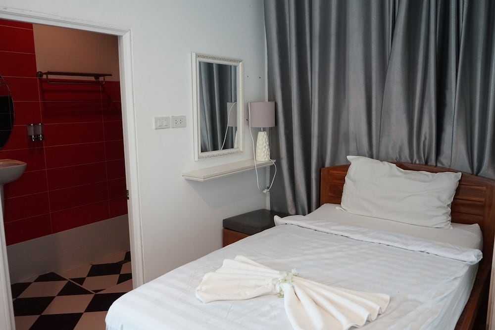 Deluxe Triple Room - Photo 8