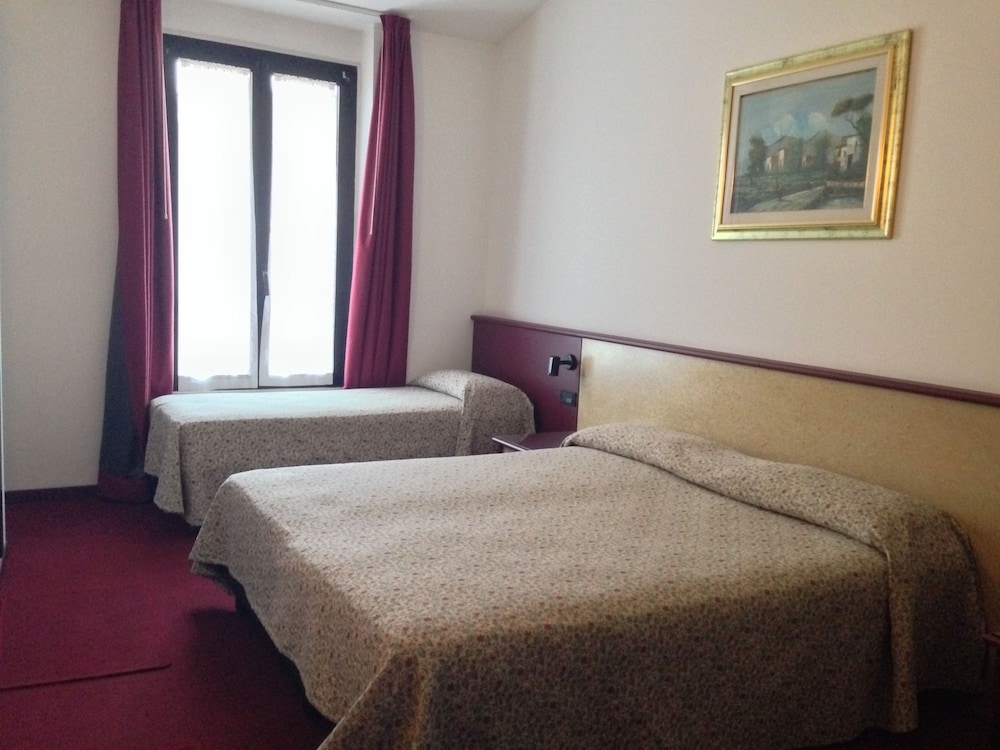 Quadruple Room photo 1