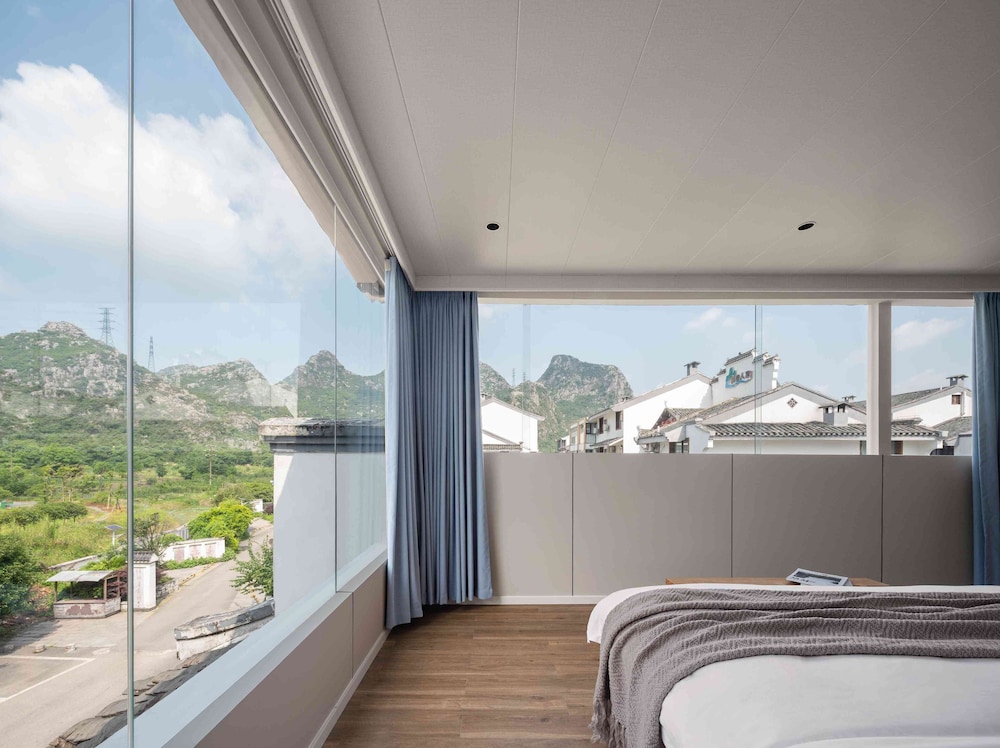 Panoramic Suite