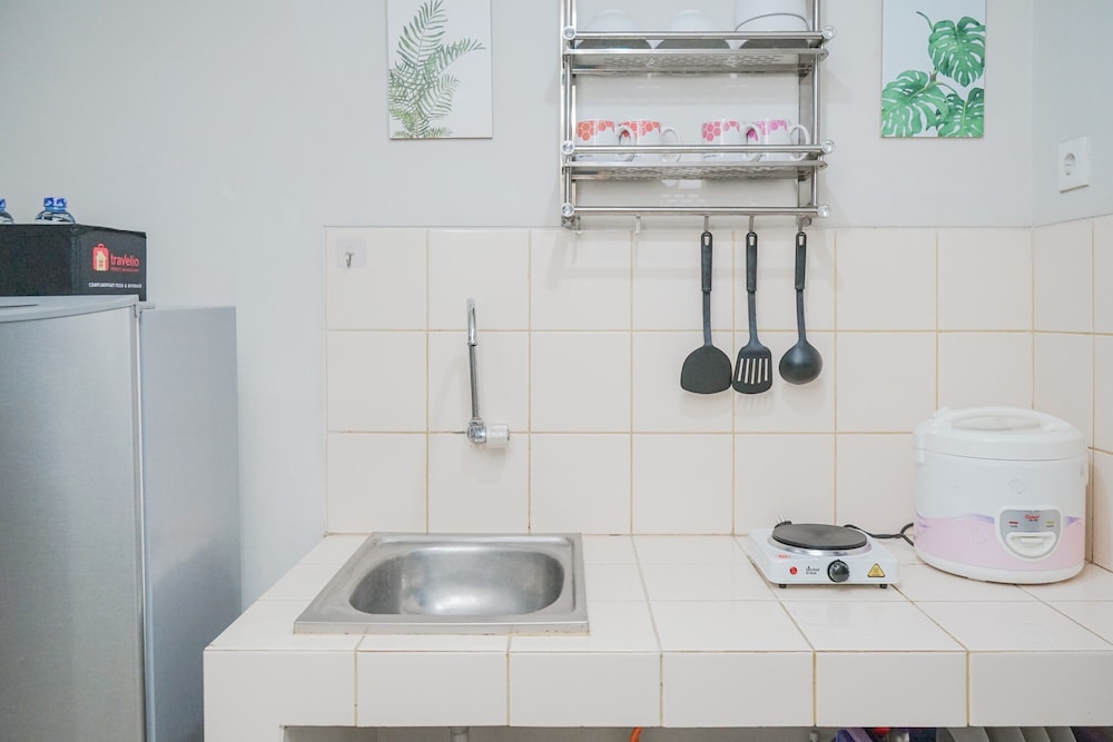 Apartment, Non Smoking, Kitchenette - Photo 10