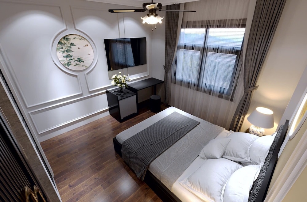 Superior Double Room With Internal Window
