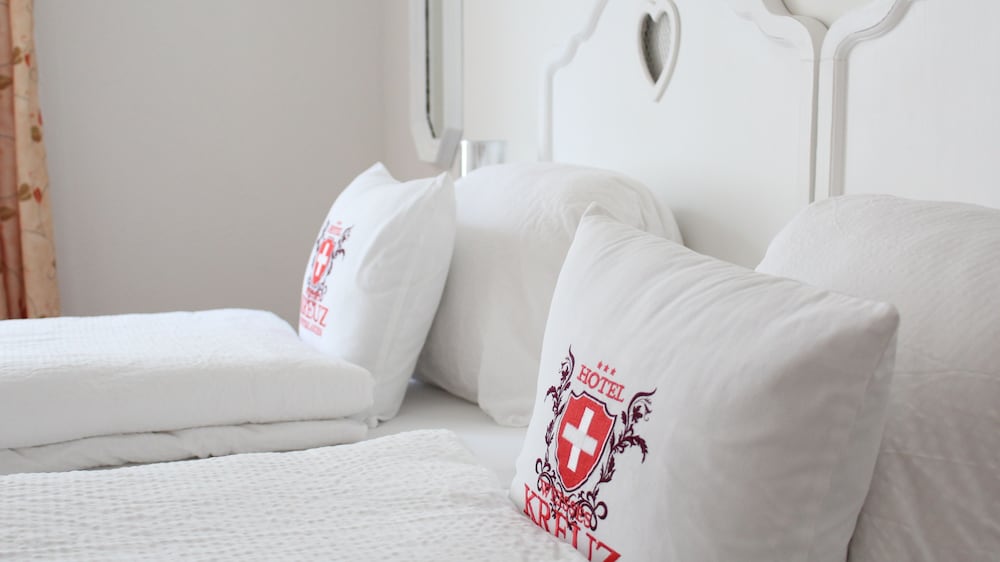 Standard Double or Twin Room - Photo 4
