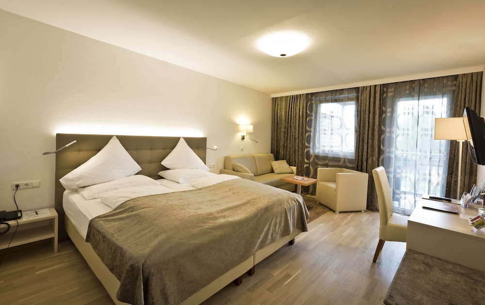Deluxe Double Room, River View photo 1