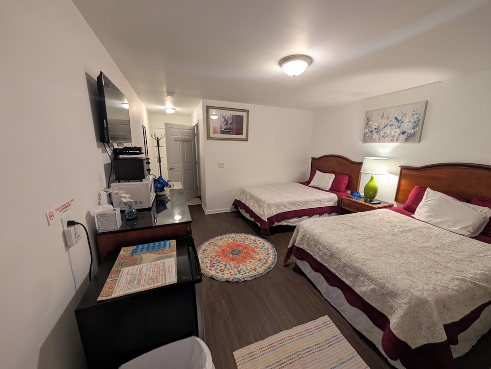 Handicap Accessible Room Large photo 2