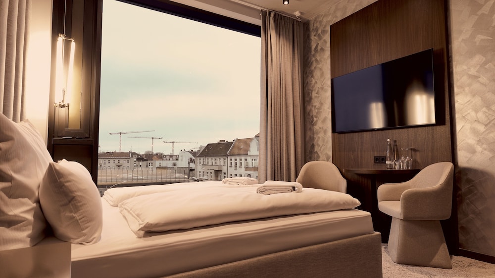 Luxury Single Room