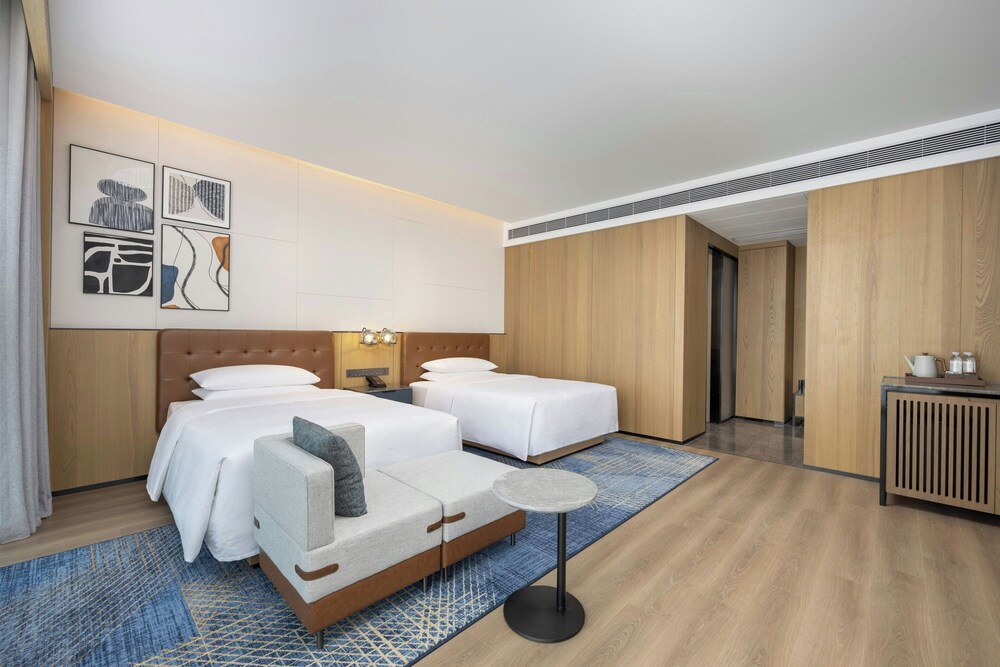 Premier Room, 2 Double Beds, City View