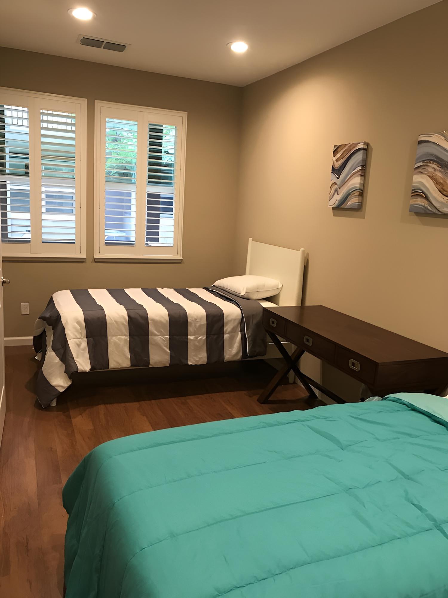 Standard Room, 2 Twin Beds photo 2