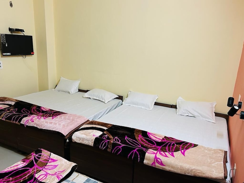 Economy Double Or Twin Room photo 1