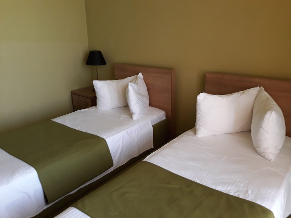Standard Twin Room photo 2