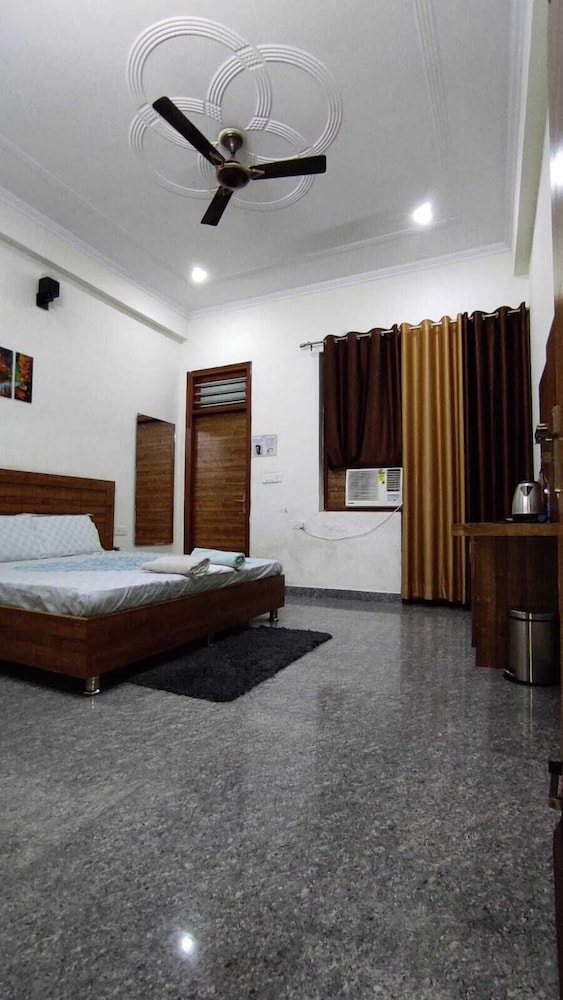 Double Room - Photo 1