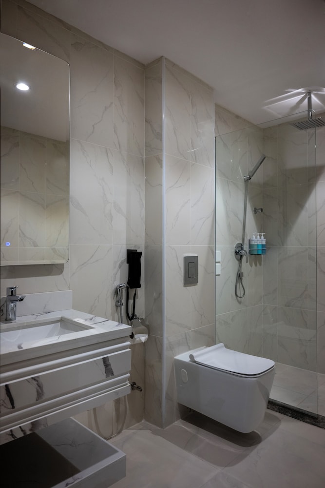 Privilege, Suite, 1 King Bed
