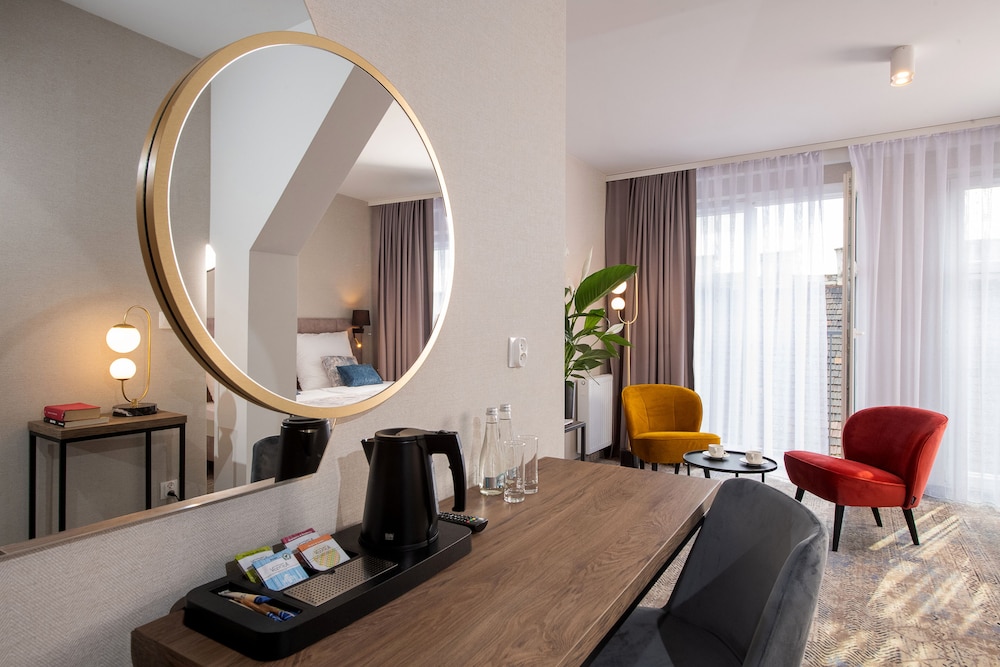 Standard Double or Twin Room - Photo 4