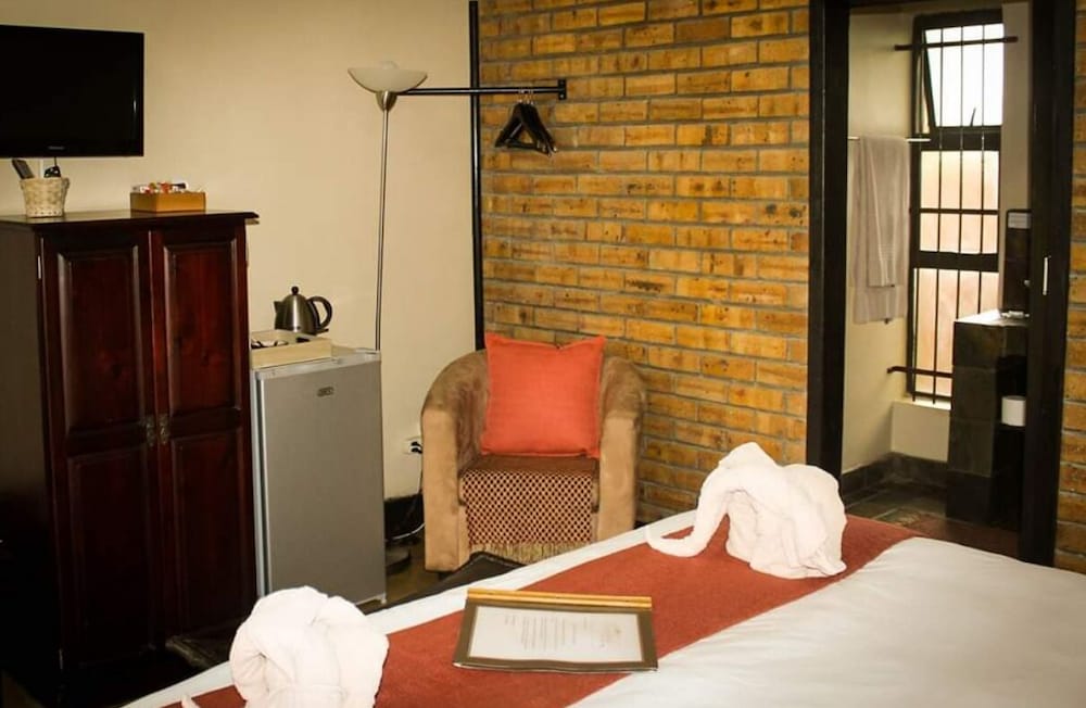 Deluxe Room, 1 Bedroom, Ensuite, Garden View photo 3