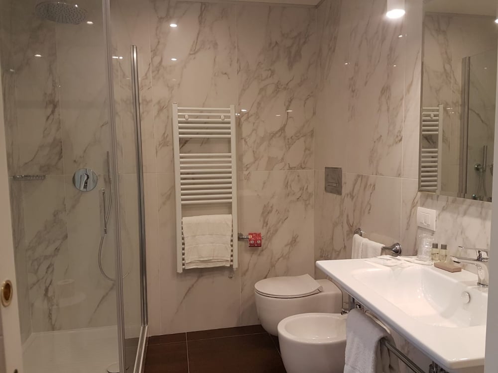 Classic Quadruple Room - Photo 4