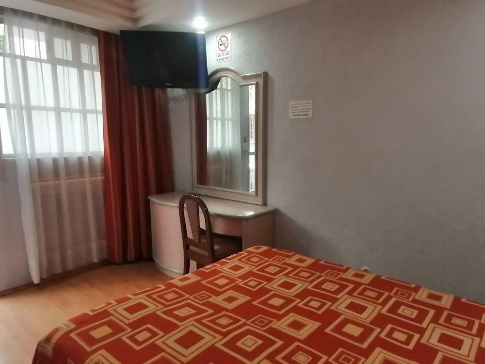Basic Twin Room - Photo 1