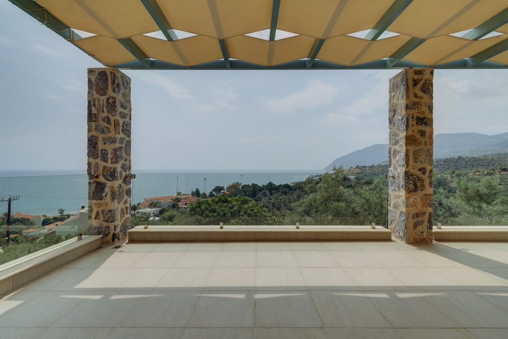 Ouzo Panoramic Houses 2, with private pool, Foto 2