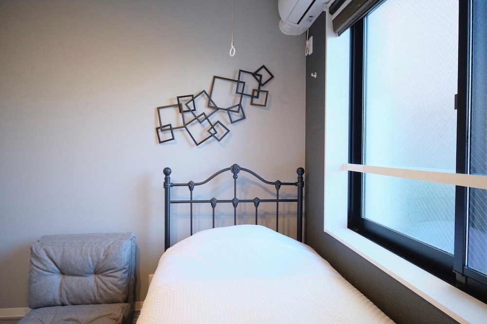 301/303 Two private rooms available photo 3