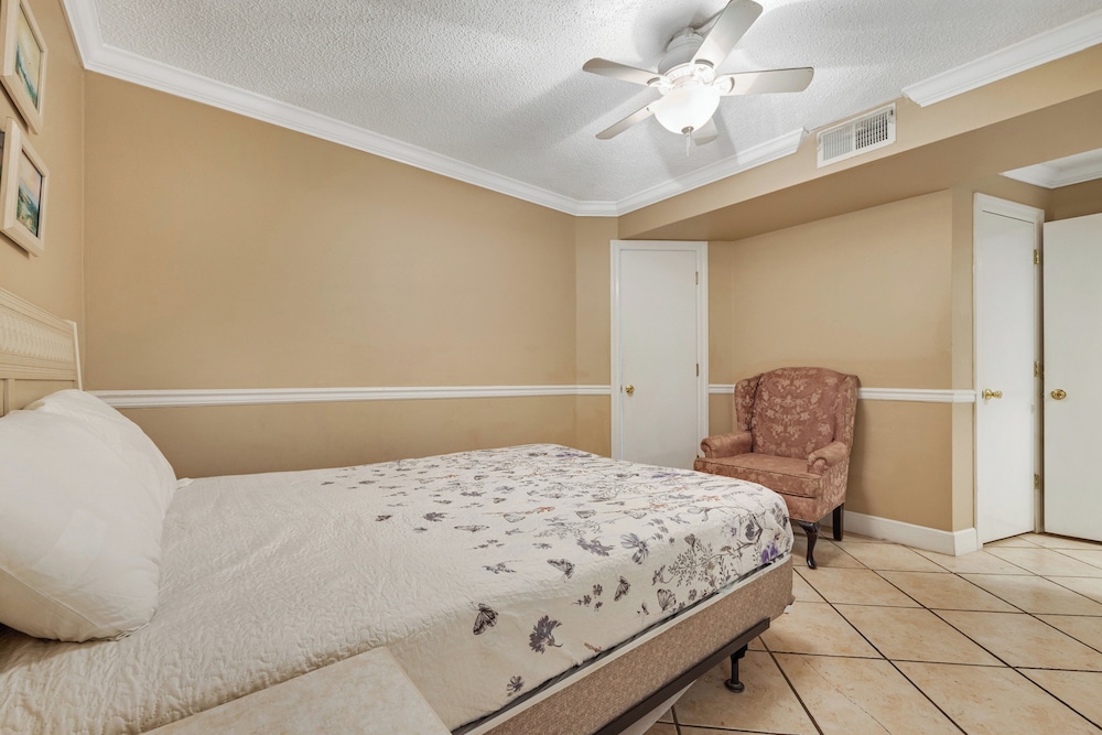 Condo, Multiple Beds, Balcony, Ocean View (Moondrifter 703)