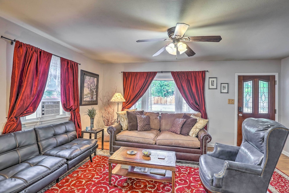 House (2 Bedrooms) photo 1