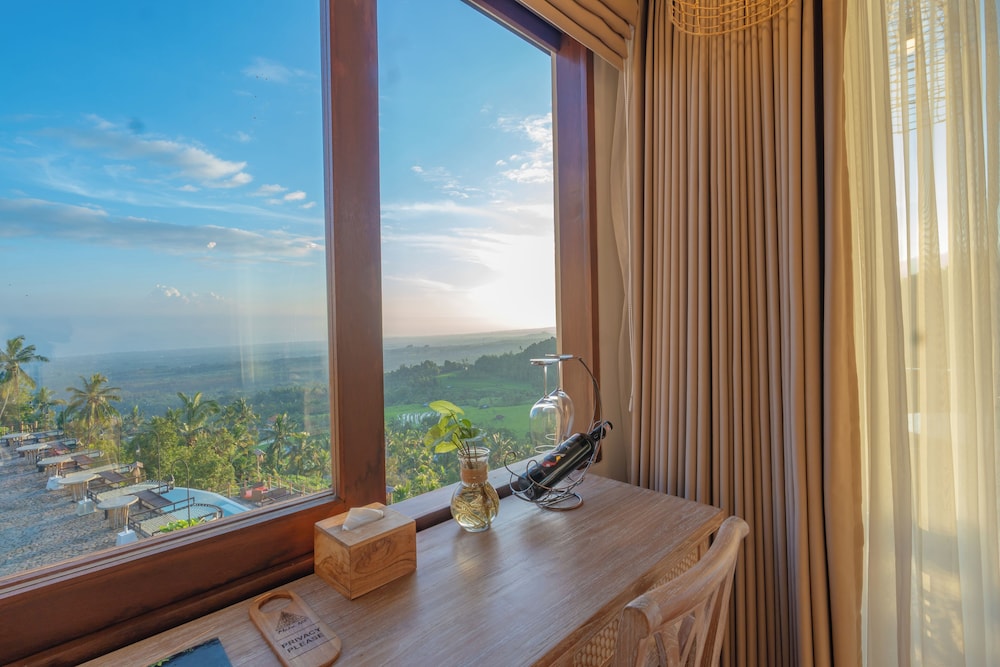 Royal Jacuzzi Pool Villa - Photo 3