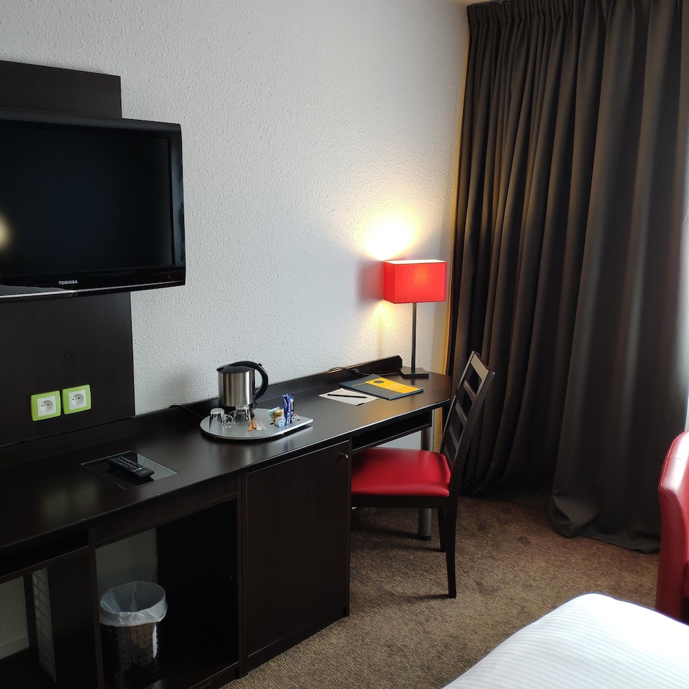 Classic Room, 2 Twin Beds - Photo 6