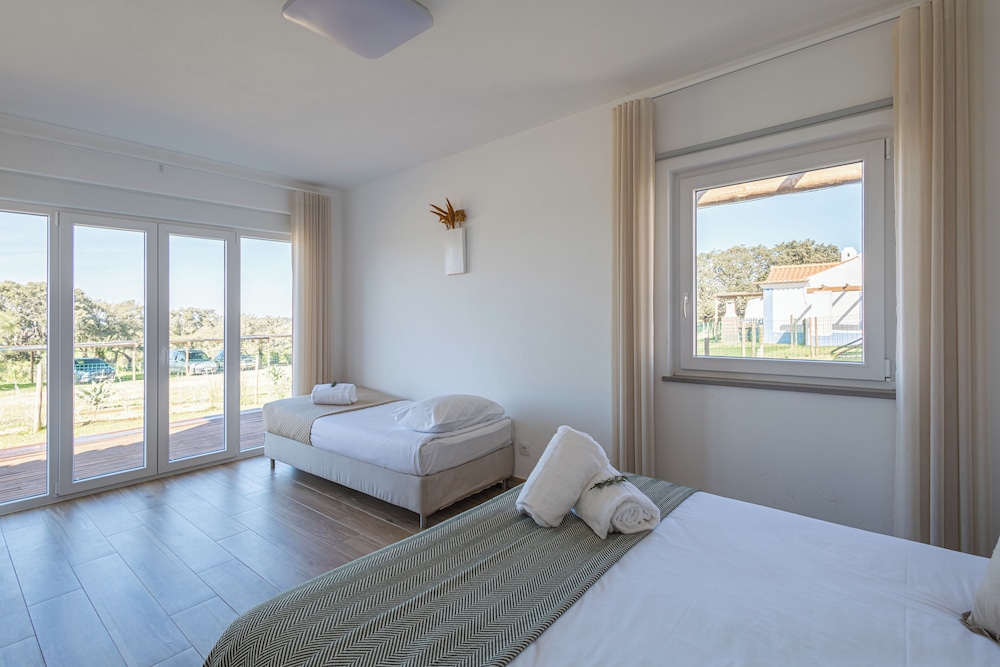 Apartment, Garden View