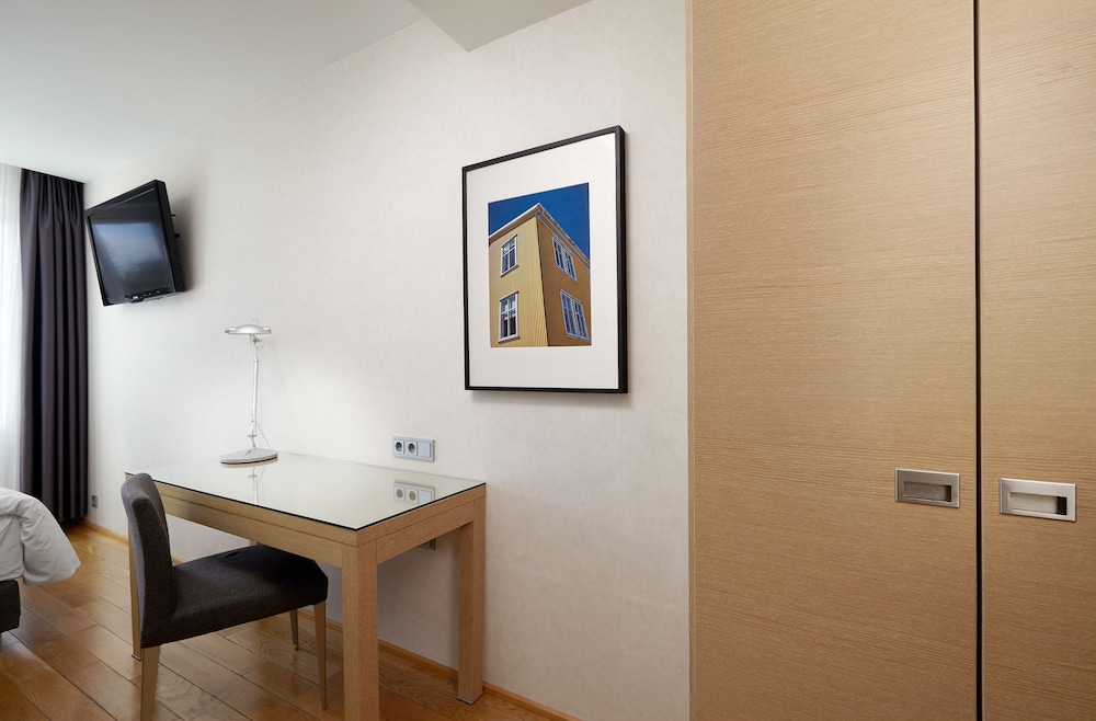 Queen Room with Mountain View photo 1
