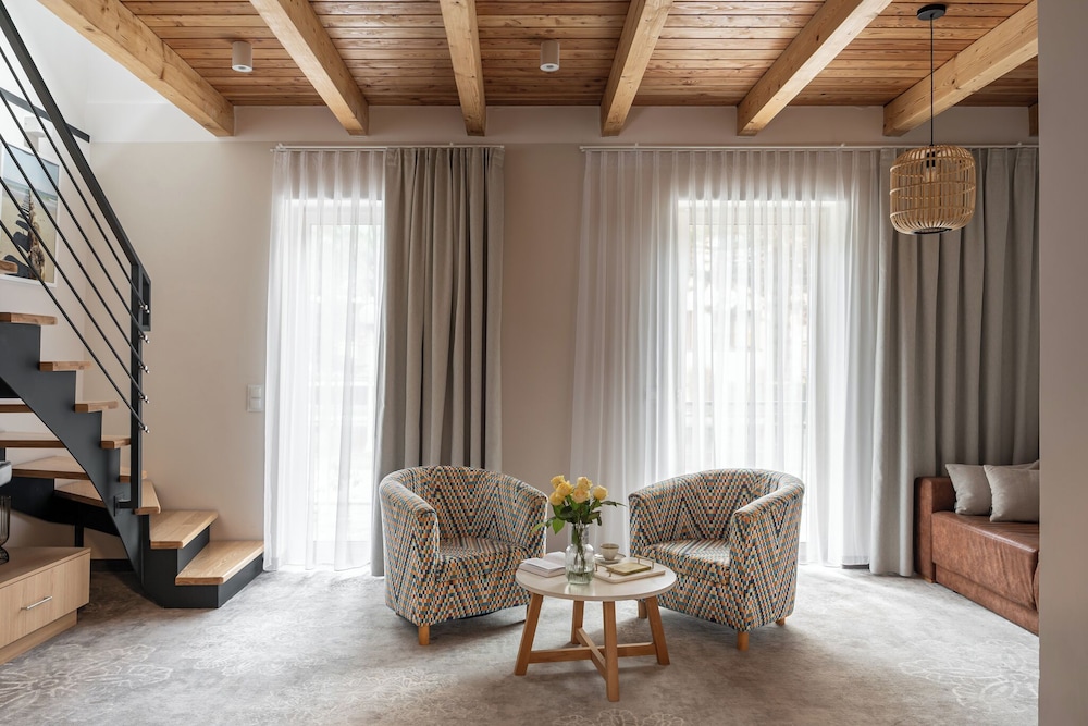 Luxury Apartment photo 2