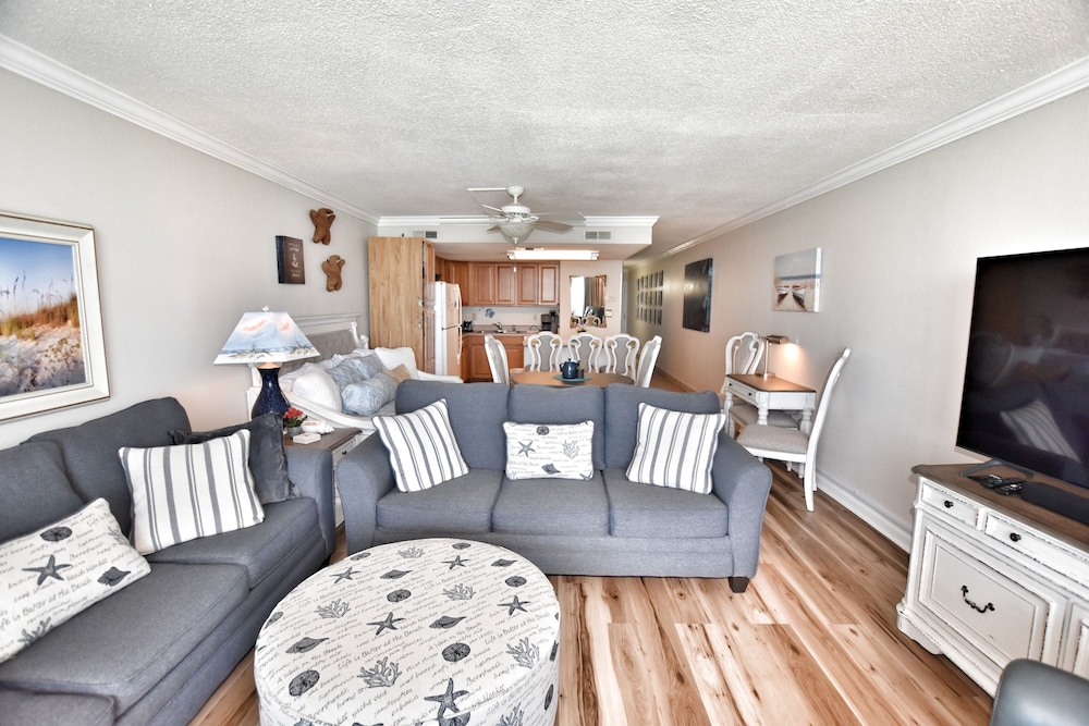 Condo, 1 Bedroom photo 2