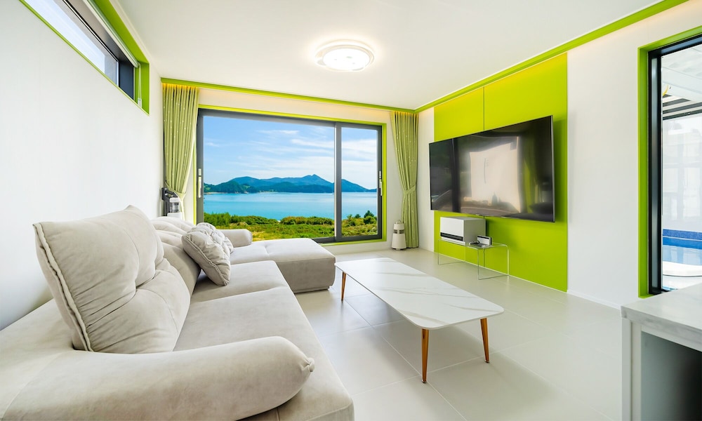 A02 Pool Villa photo 3