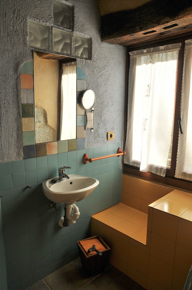 Double or Twin Room, Mountain View (Haizea-Viento-Wind) photo 3