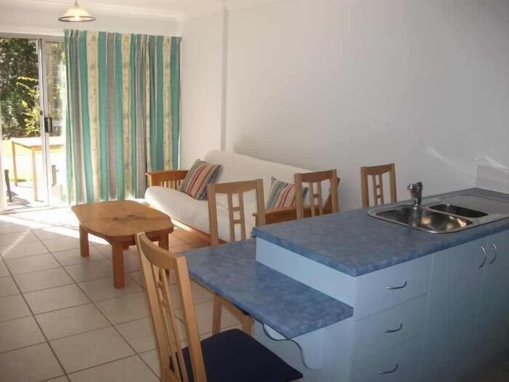 Standard Suite, 2 Bedrooms, Non Smoking, Kitchen (Apartment 2N) photo 1