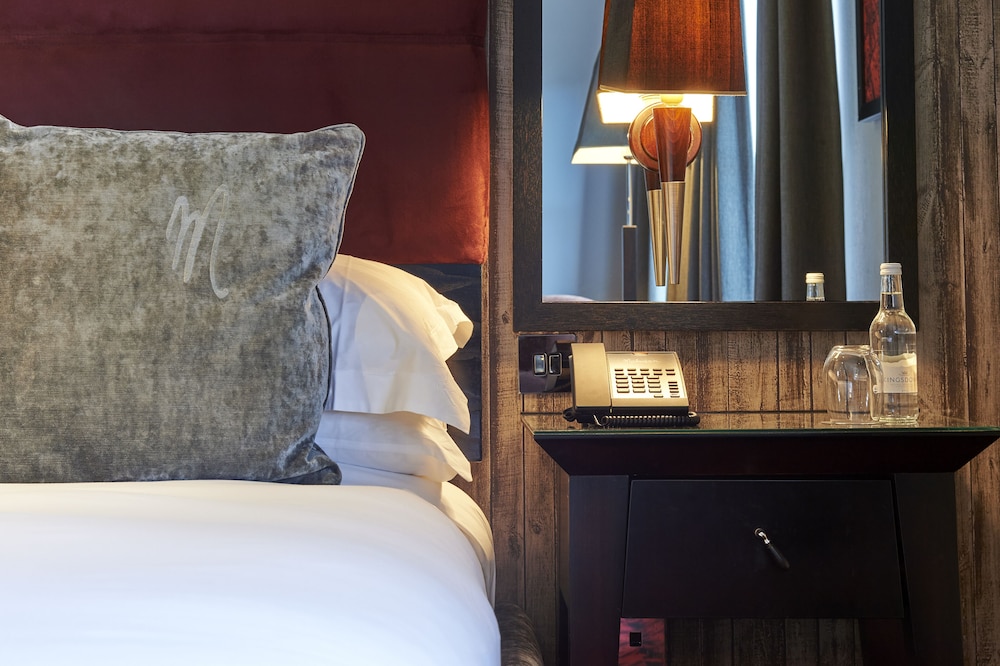 Suite - Photo 5