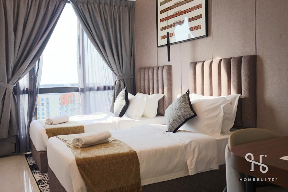 Family Suite, 2 Bedrooms, City View, Oceanfront