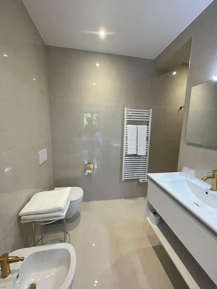 Deluxe Double Room (Le Jasmin) photo 3