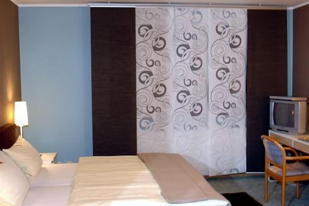 Standard Double Room photo 2