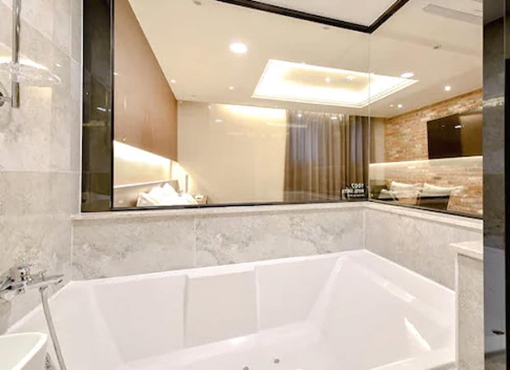 VIP photo 1