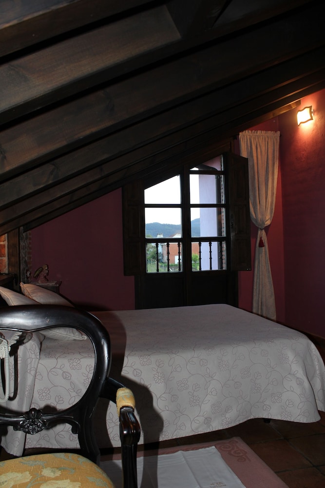 Standard Double or Twin Room - Photo 7