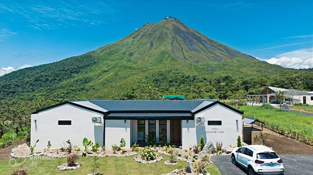 Deluxe Villa photo 2