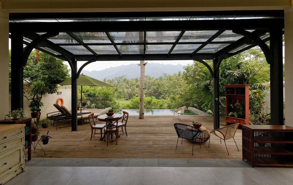 Residence Pool Villa