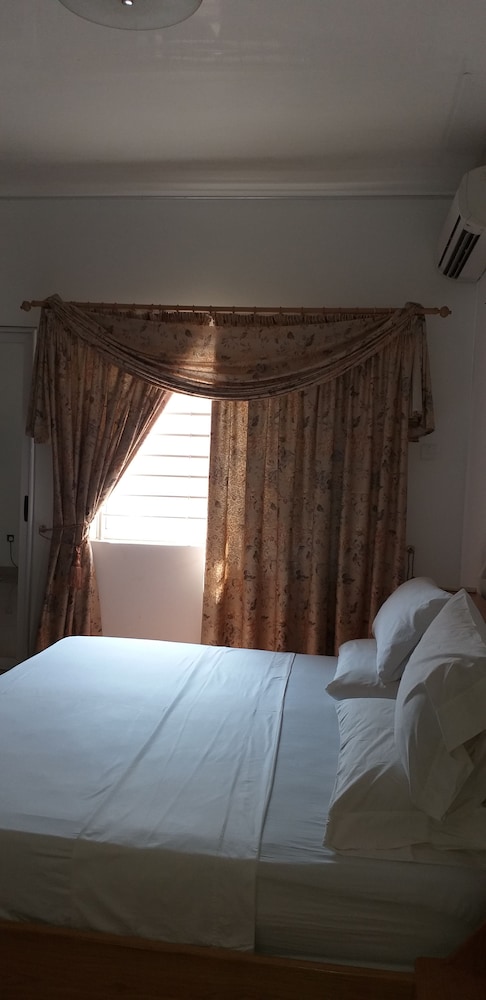 Executive Room, 1 King Bed, Non Smoking photo 3