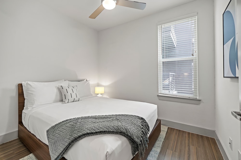 Premium Apartment, 2 Bedrooms - Photo 2