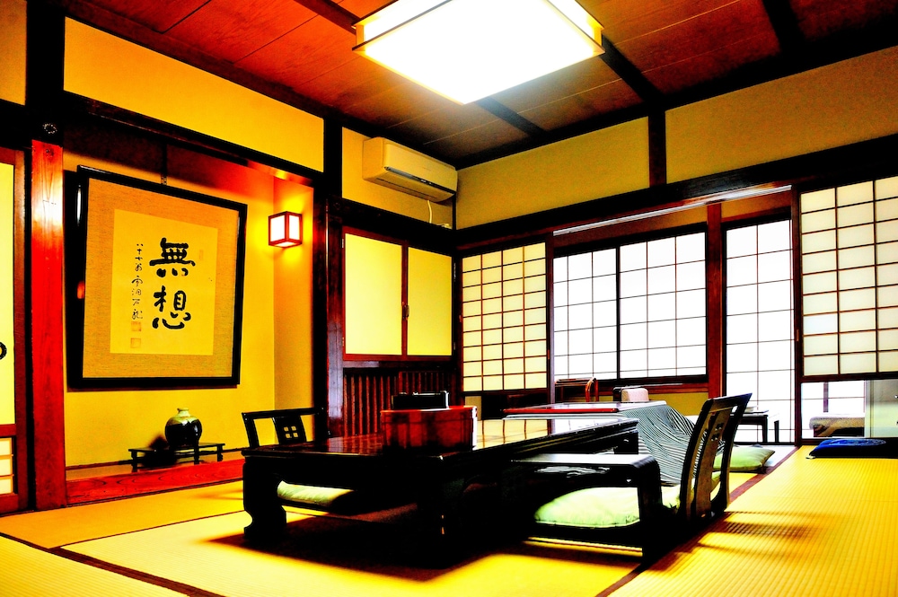 Family Room (Japanese-style) photo 2