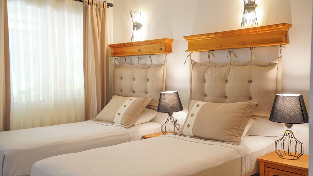 Basic Double or Twin Room photo 2