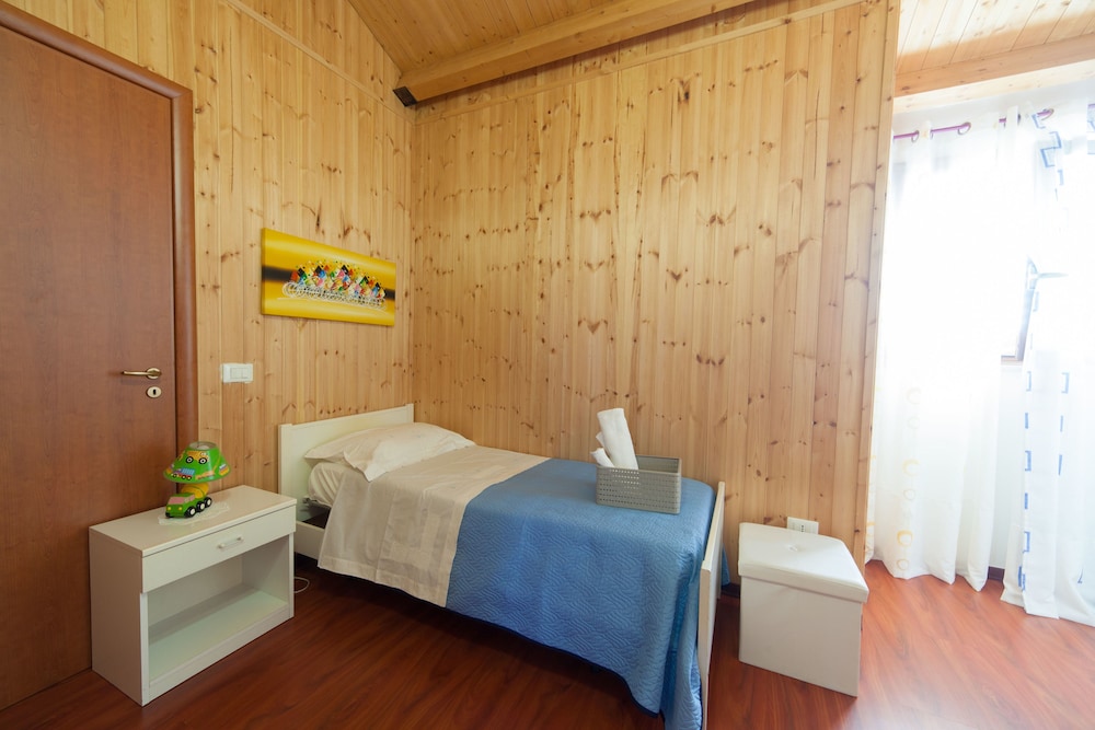 Triple Room, Multiple Beds photo 2