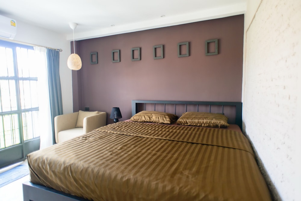 Superior Double Room, 1 King Bed, Non Smoking, City View