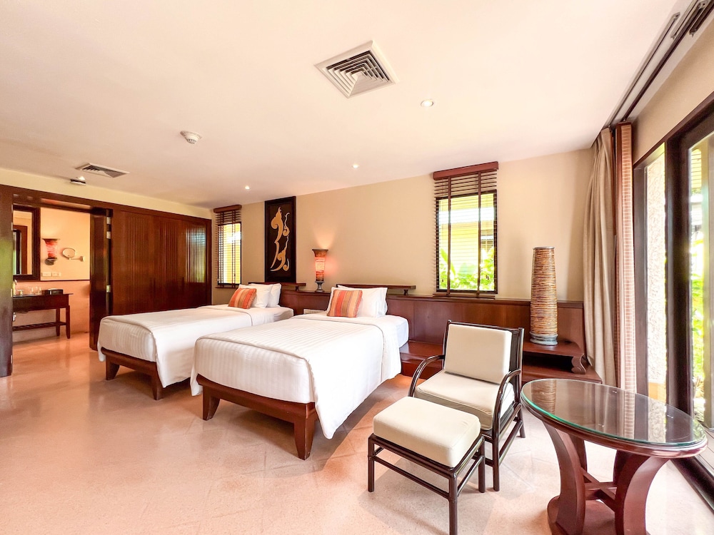 Two-Bedroom Suite Villa - Photo 2
